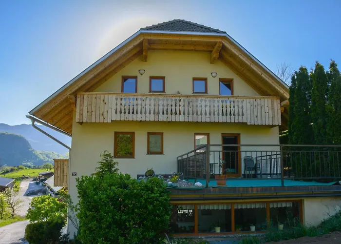 Tourist Farm Mulej ファームステイ